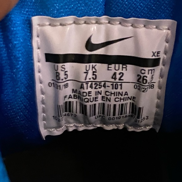 Nike “Volt” Huaraches - Picture 7 of 7